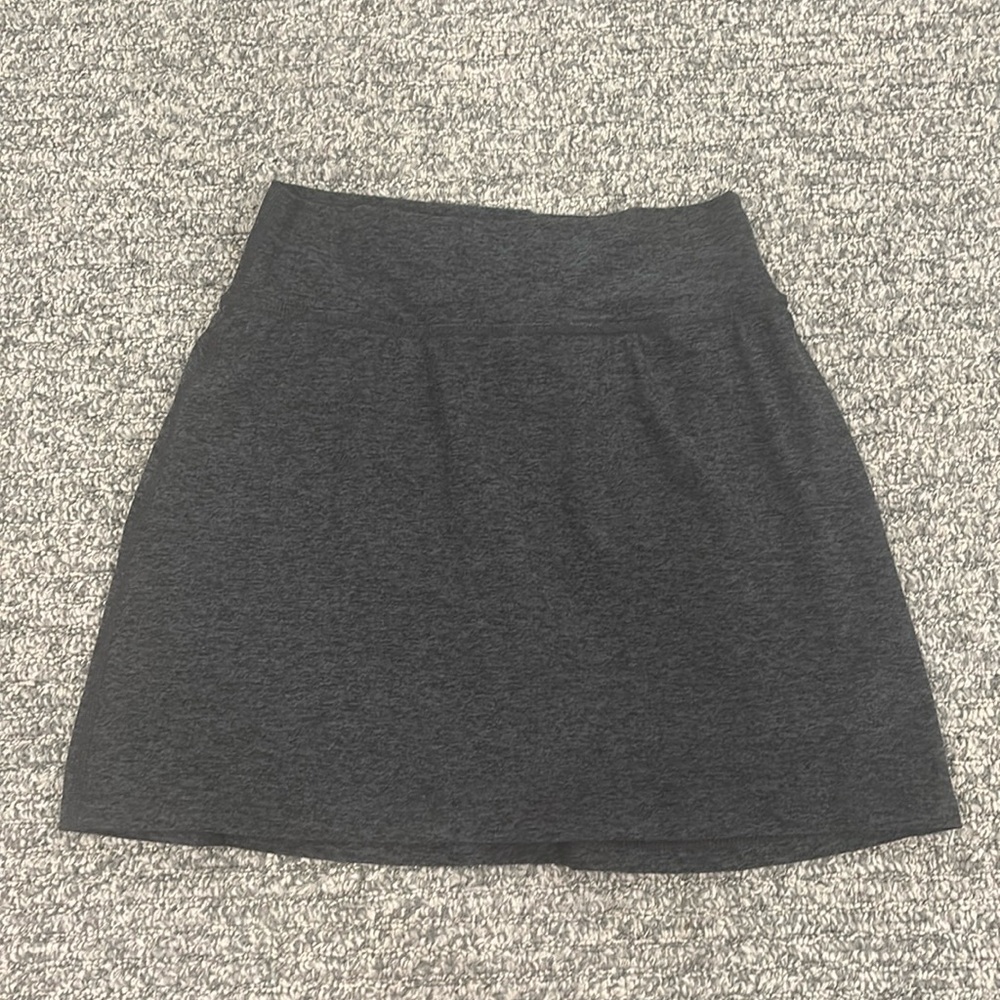 Beyond Yoga Dark Gray Skort 15 inches